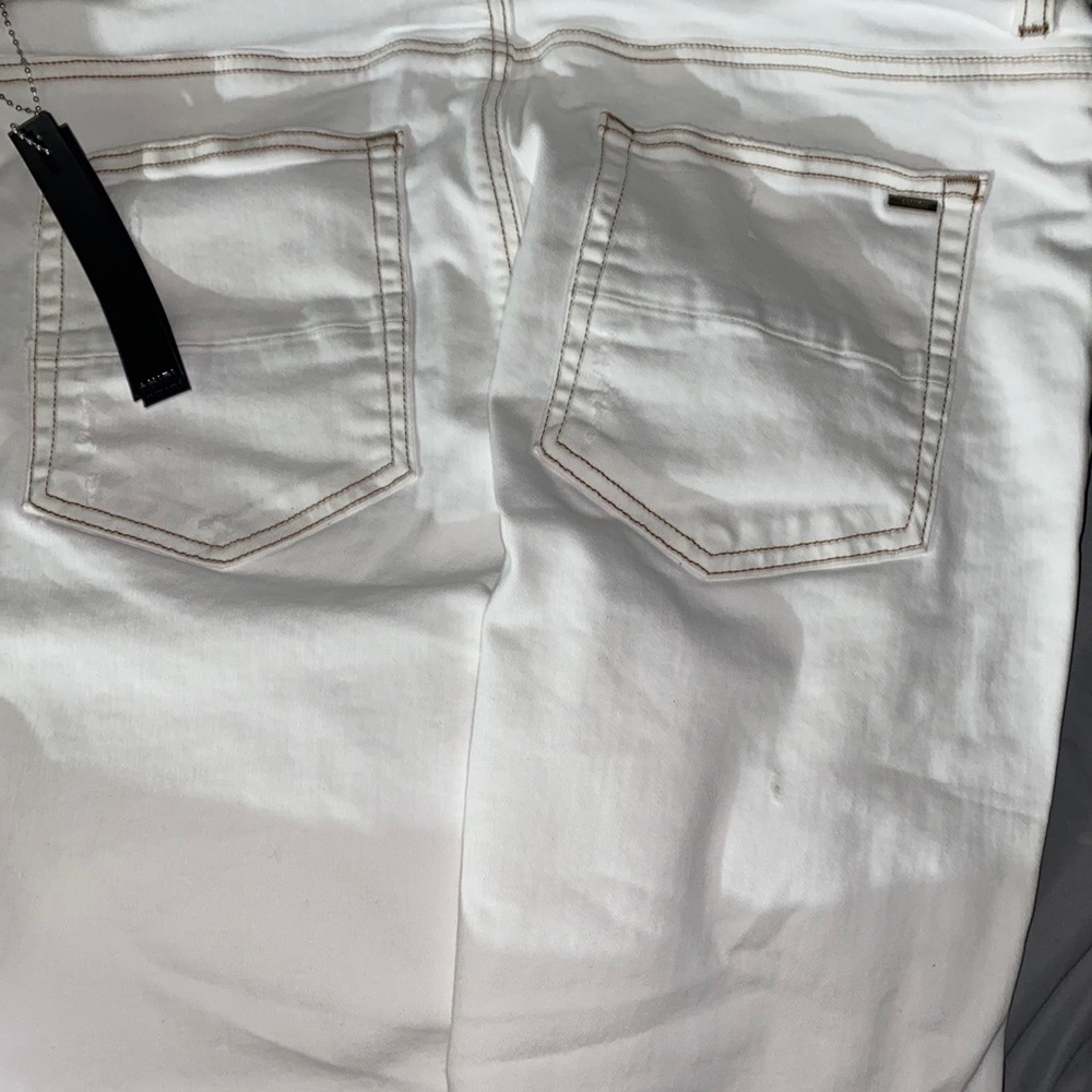 COPY - Amiri